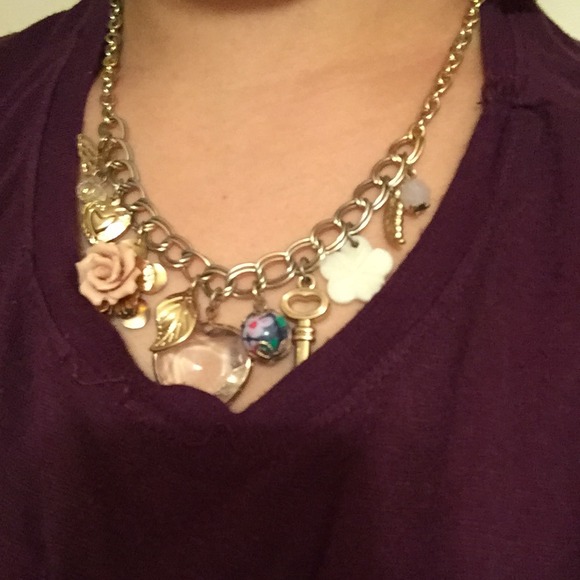 Charm gold necklace