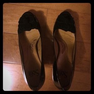 Patent leather pumps