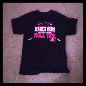Alabama football T-shirt.