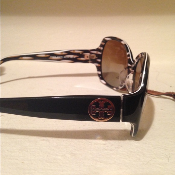Tory Burch Sunglasses polarized