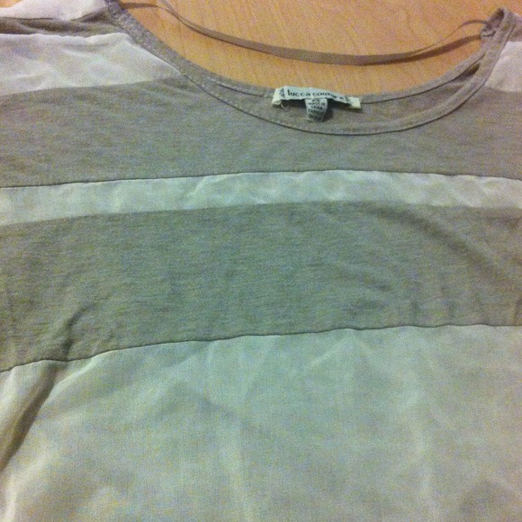 ❌ Sold ❌ Urban Outfitters Cream Striped Shirt - Picture 3 of 4