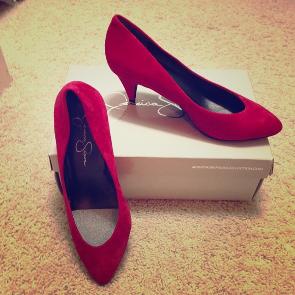 Jessica Simpson Tamana- Red Suede heels!
