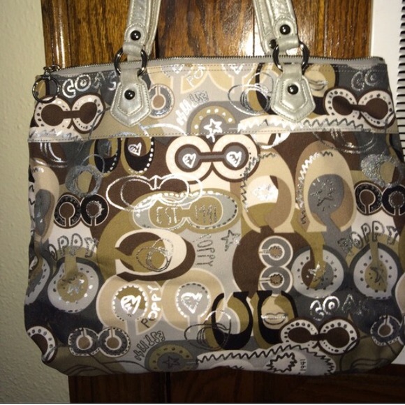 NEW Poppy Coach Bag! Never carried!!