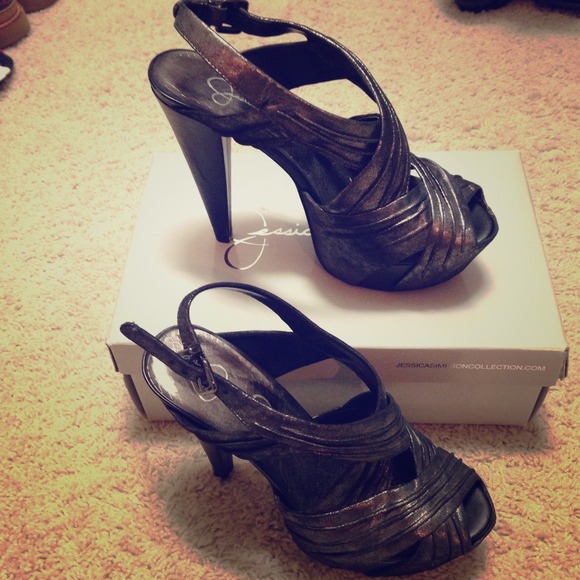 Jessica Simpson Platform heels