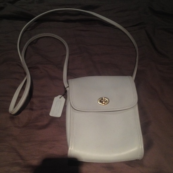 Authentic coach cross body