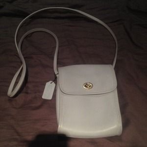 Authentic coach cross body