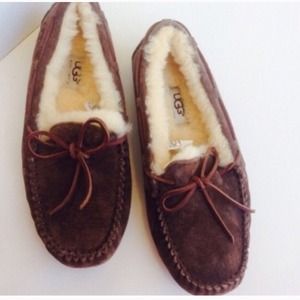 uggs dakota tobacco size 8 uggs dakota tobacco size 8