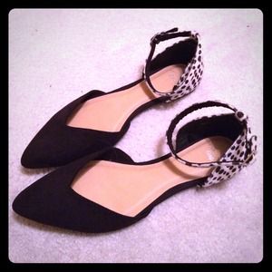 Gap Ankle Strap Flats Size 8