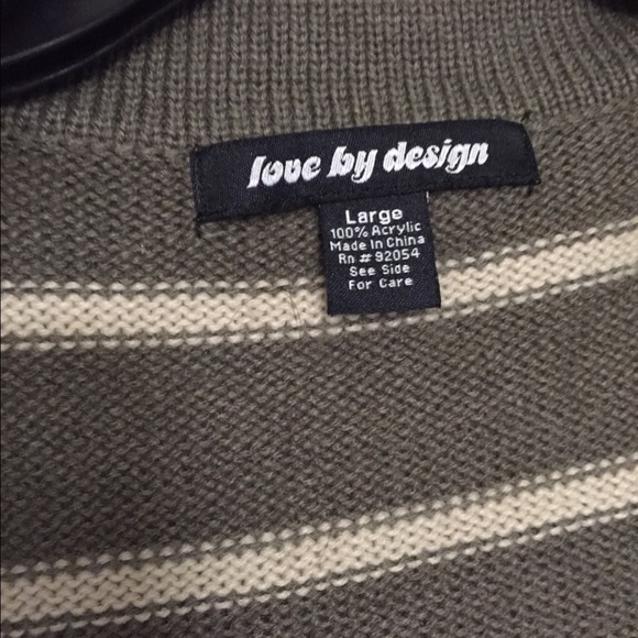 Sweater - Picture 3 of 3