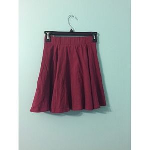 Maroon skater skirt.