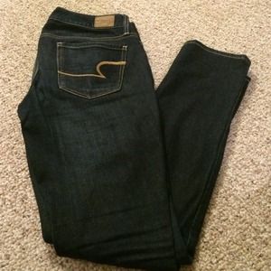 An eagle skinny jeans