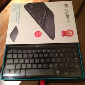 LOGITECH KEY BOARD COVER FOR IPAD