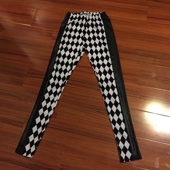 Checkered leggings
