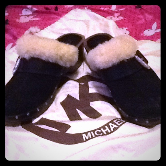 Authentic MICHAEL KORS boots with heel and fur - Picture 1 of 3