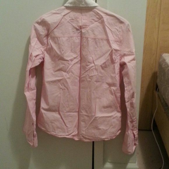 Button down - Picture 3 of 4