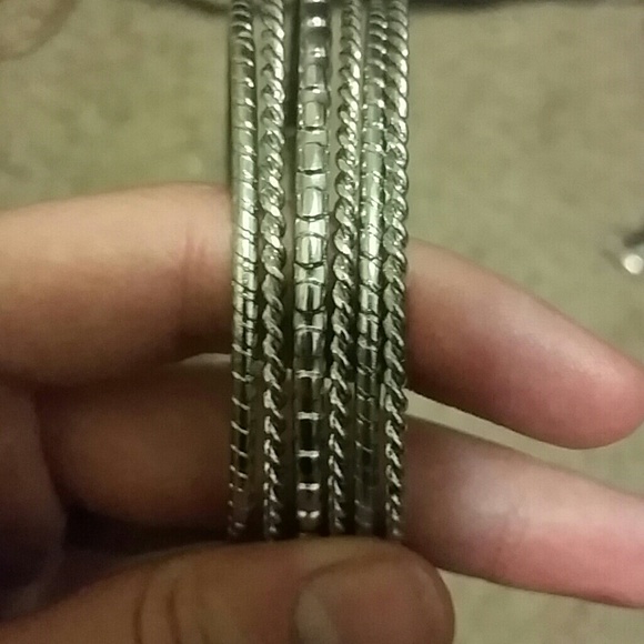 6 bangles (bracelets) - Picture 2 of 2