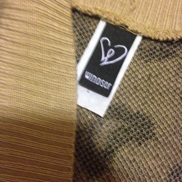 -SOLD- Cheetah cardigan - Picture 2 of 3