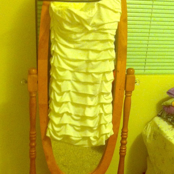 Strapless dress