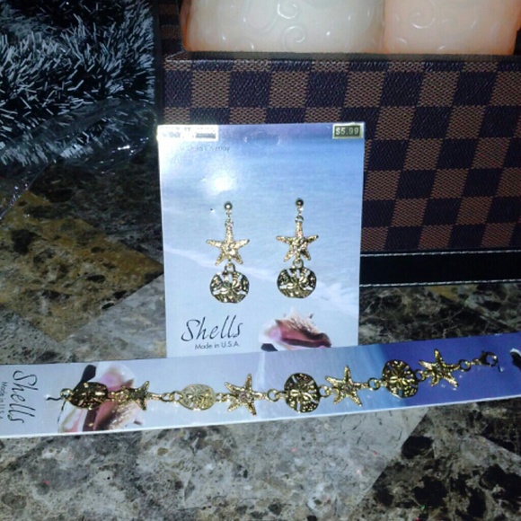 Shell Bracelet and Earrings Set