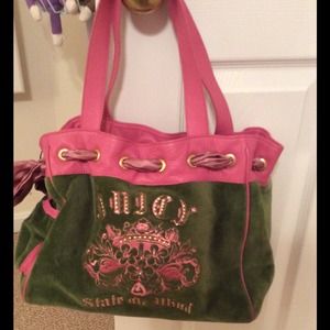 Fabulous Juicy Couture handbag with a pink bow!!!