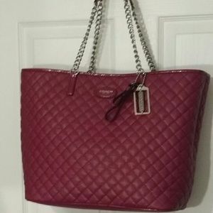 COACH METRO QUILTED CHAIN TOTE IN CLARET