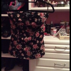 Flowered and lacey tube top!