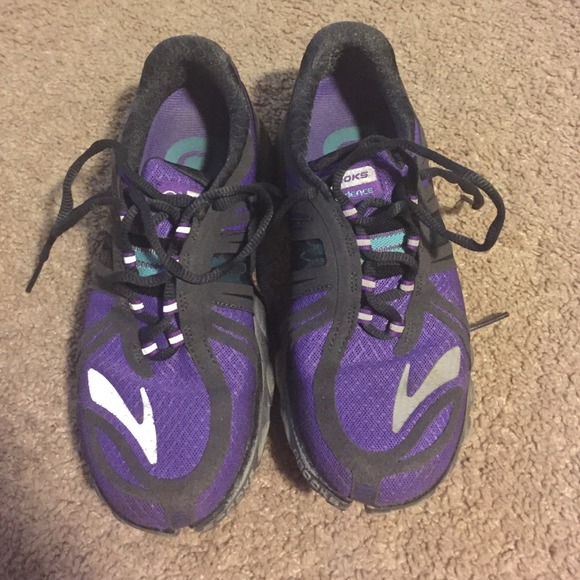 Brooks pure cadence sneakers