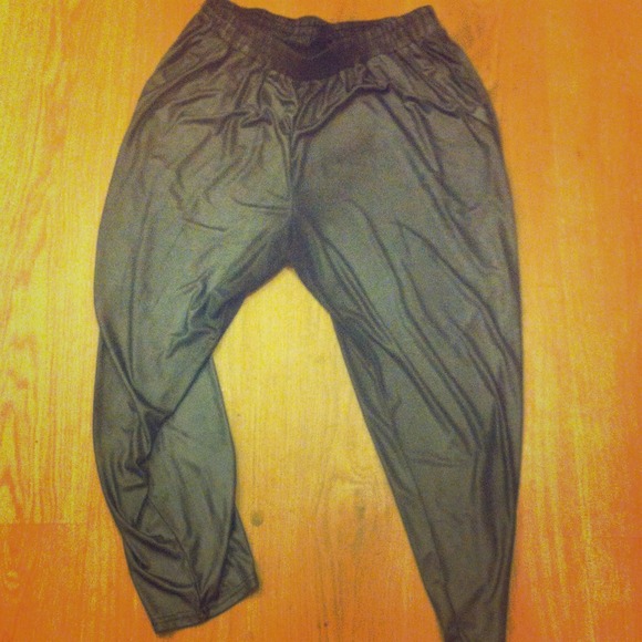 Urban Outfitters Cropped Harem Pants