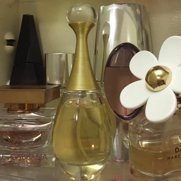 Dior- j'adore- 1.7 oz- 90% full