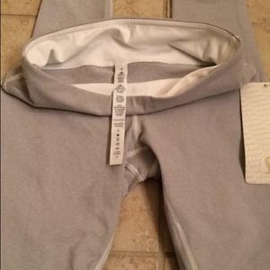 Lululemon white gray wee stripe WUP sz 4 NWT RARE!