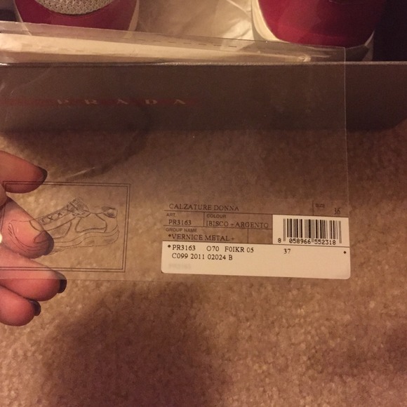 Authentic Pink Prada sneakers - Picture 4 of 4
