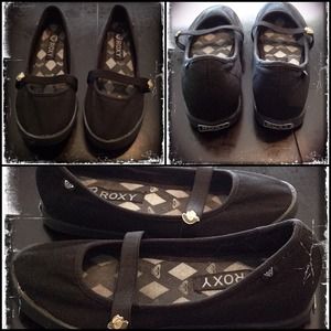 Black ROXY flats
