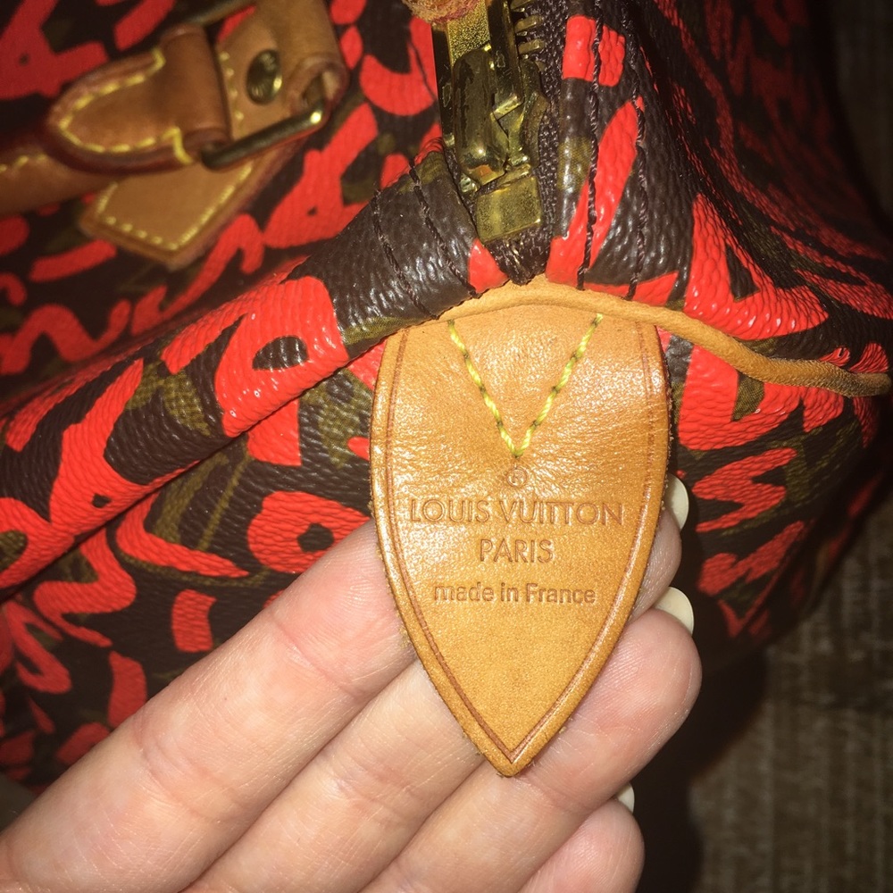 Authentic Louis Vuitton Graffiti Speedy 30 - Picture 5 of 6