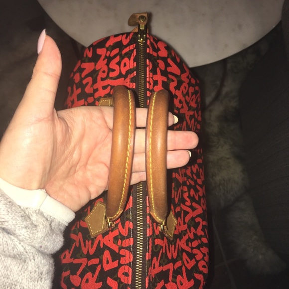 Authentic Louis Vuitton Graffiti Speedy 30 - Picture 3 of 6
