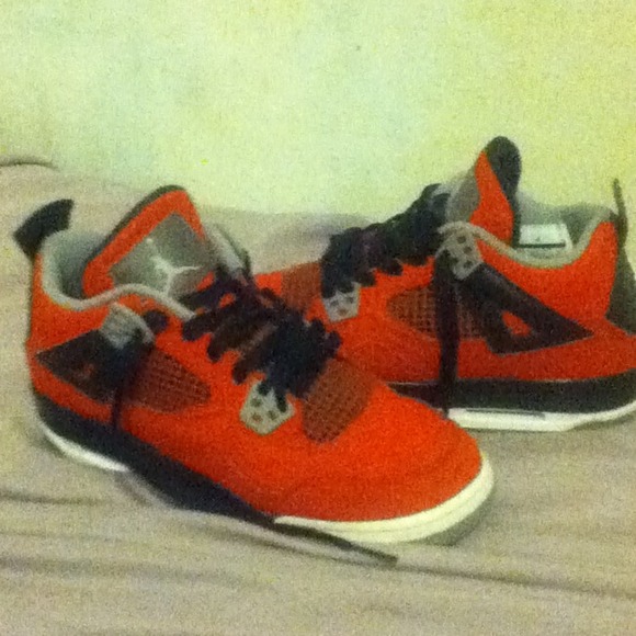 Sold.! Price changed for shipping label