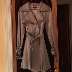 Bebe stunning trench coat