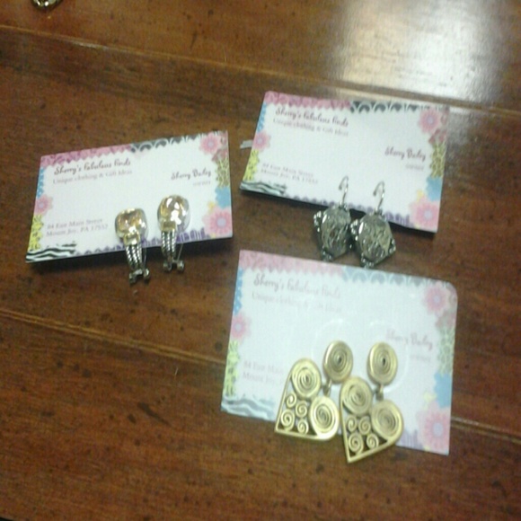 3 pair earrings lot