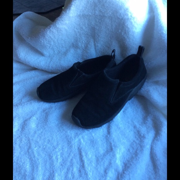 Black shoe NWOT sz 8