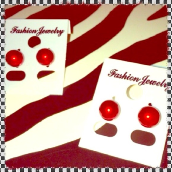 Fashion Jewelry Jewelry - Red Pearl Earrings (3 Left) ♦️ SALE