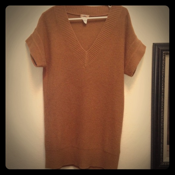 J crew retail cashmere V neck sweater