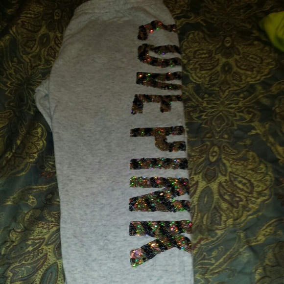 PINK VS BLING SWEATS