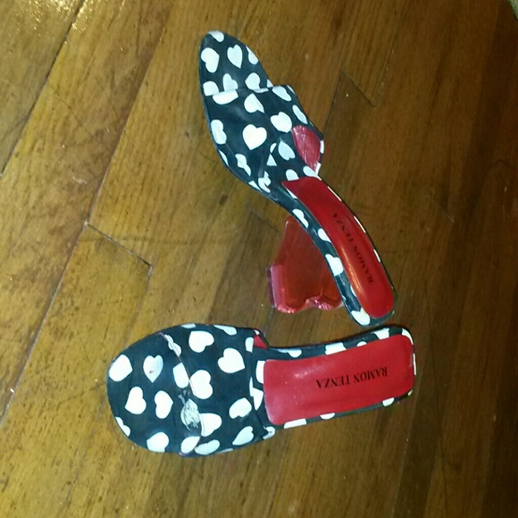 So sassy shoes with hearts and heart shaped heals