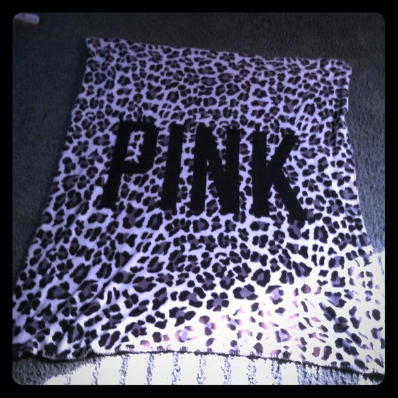 Pink Victoria's Secret get it now