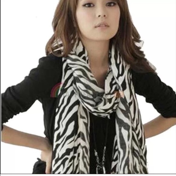 Zebra print scarf - add to bundle - Picture 3 of 5