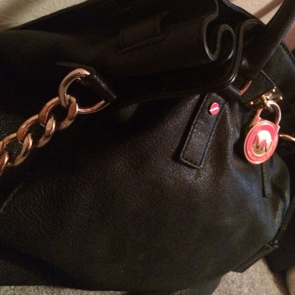 Michaels Kors - Picture 3 of 4