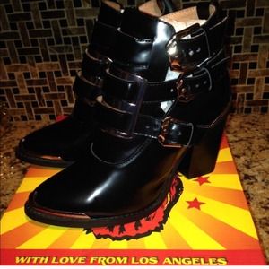 Jeffrey Campbell Hyatt Black Leather Boot Heels 9
