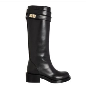 ✨Never Worn Givenchy Shark Tooth Boots - Size 38 ✨