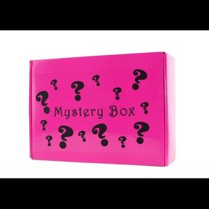 Mystery Box with brand new beauty/ health samples