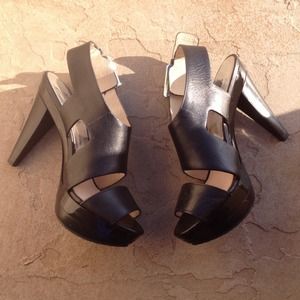 Michael Kors Carla Heeled sandals Size 6