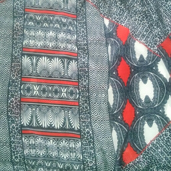 Gypsy05 "Arabica" Silk Triangle Maxi - Picture 4 of 4